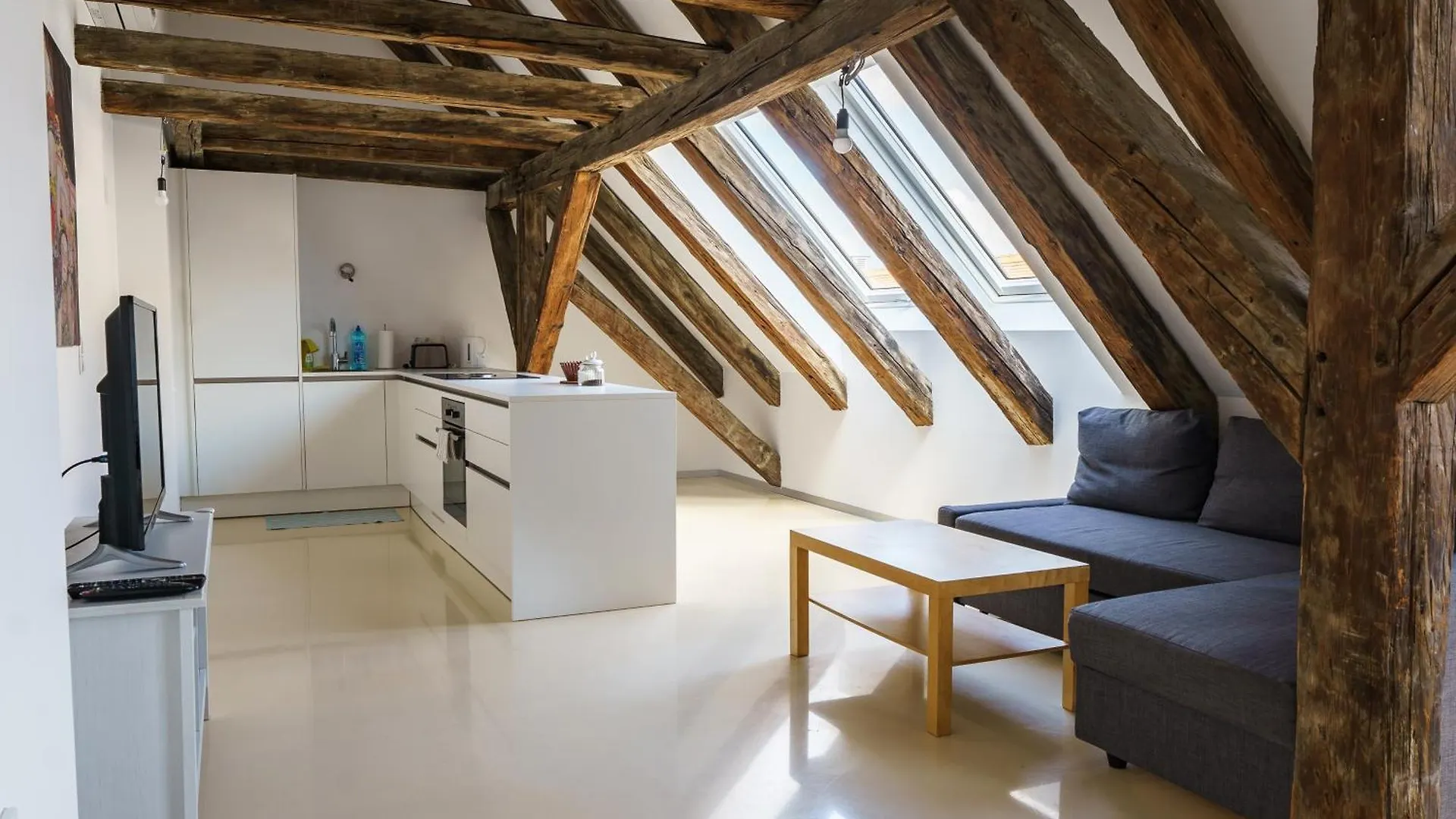 Central Living Apartments - Berggasse Vienna 0*,